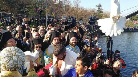 KONTSANTINOYPOLH.TKERATIOS.KOLPOS.BARHTOLOMAIOS.6.1.2018