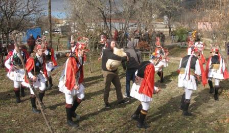 MOMOGEROI.KOTSAMANIA.TETRALOFOS.GIORGOS.25.12.20186