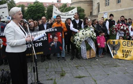 STOUTGARTI.GENOKTONIA.THEOXAROUS.ELENH.20.1.2017 2