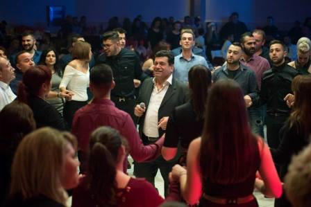 XARIESSA.XRISTOUGENIATIKOS.XOROS.25.12.201612