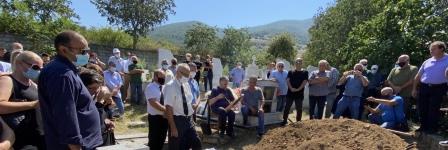 DHMHTRIADIS.NIKOLA.PIPERIDIS.KOYRTIIS.APOXAIRETISMOS.2.9.2020