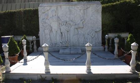 ESLINGEN.MNHMEIO.GENOKTONIAS.IMG 9435