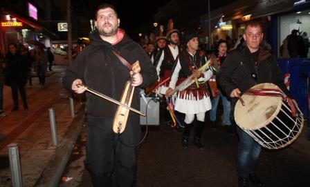 MOMOGEROI.THATRIKI.OMADA.KATERINHS.THERMI.16.12.2017 40