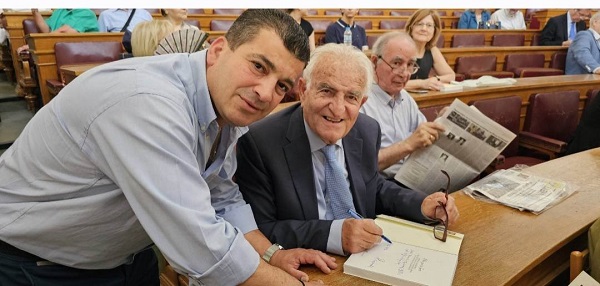 PARXARIDHS.GIORGOS.KONTOXRHSTOS.FANHS.n
