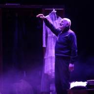 Σκέψεις για την θεατρική παράσταση «Ροδάφ’νον» 